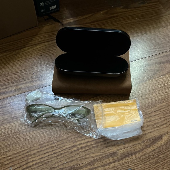 Fendi NWT Authentic Green and Brown 838R Prescription Eyeglasses - Picture 16 of 16